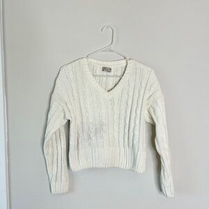 Elegant White V-Neck Cable Knit Sweater